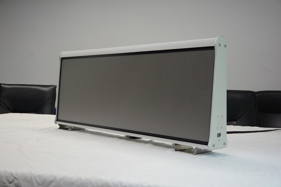 Τα πλήρη σημάδια 3840Hz των οδηγήσεων στεγών αυτοκινήτων χρώματος 5000nits P2.5 υψηλά αναζωογονούν το ποσοστό
