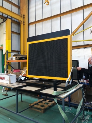 Κινητά 3 σε 1 VMS φακών SMD επίδειξη των οδηγήσεων σημαδιών ρυμουλκών με τη γεννήτρια